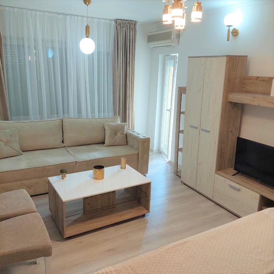 City Lux Square Apartments Skopje Luaran gambar