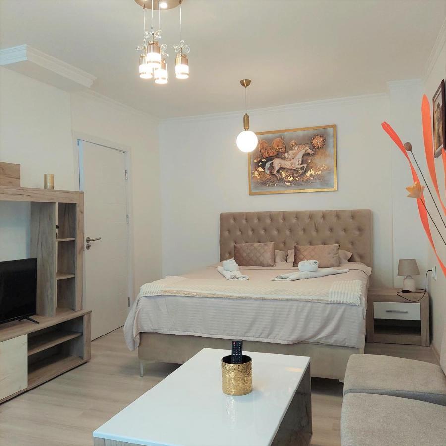 City Lux Square Apartments Skopje Luaran gambar
