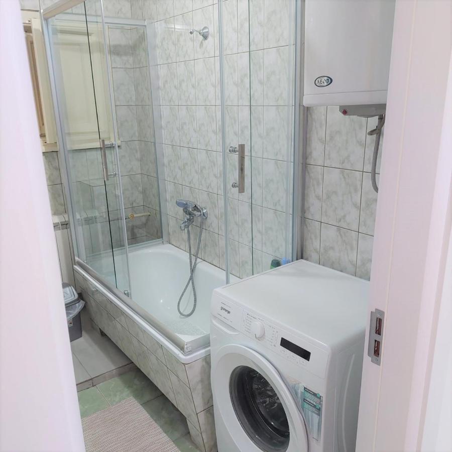 City Lux Square Apartments Skopje Luaran gambar